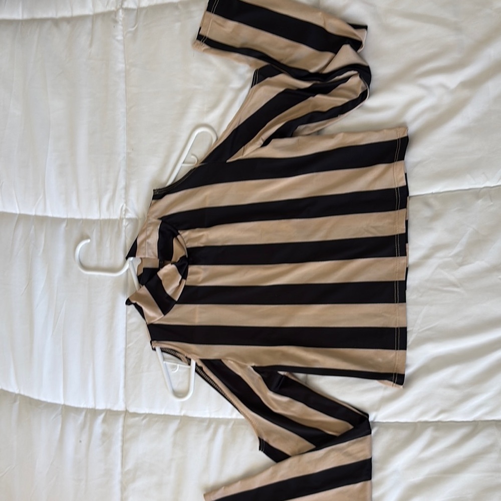 Off shoulder long sleeve top